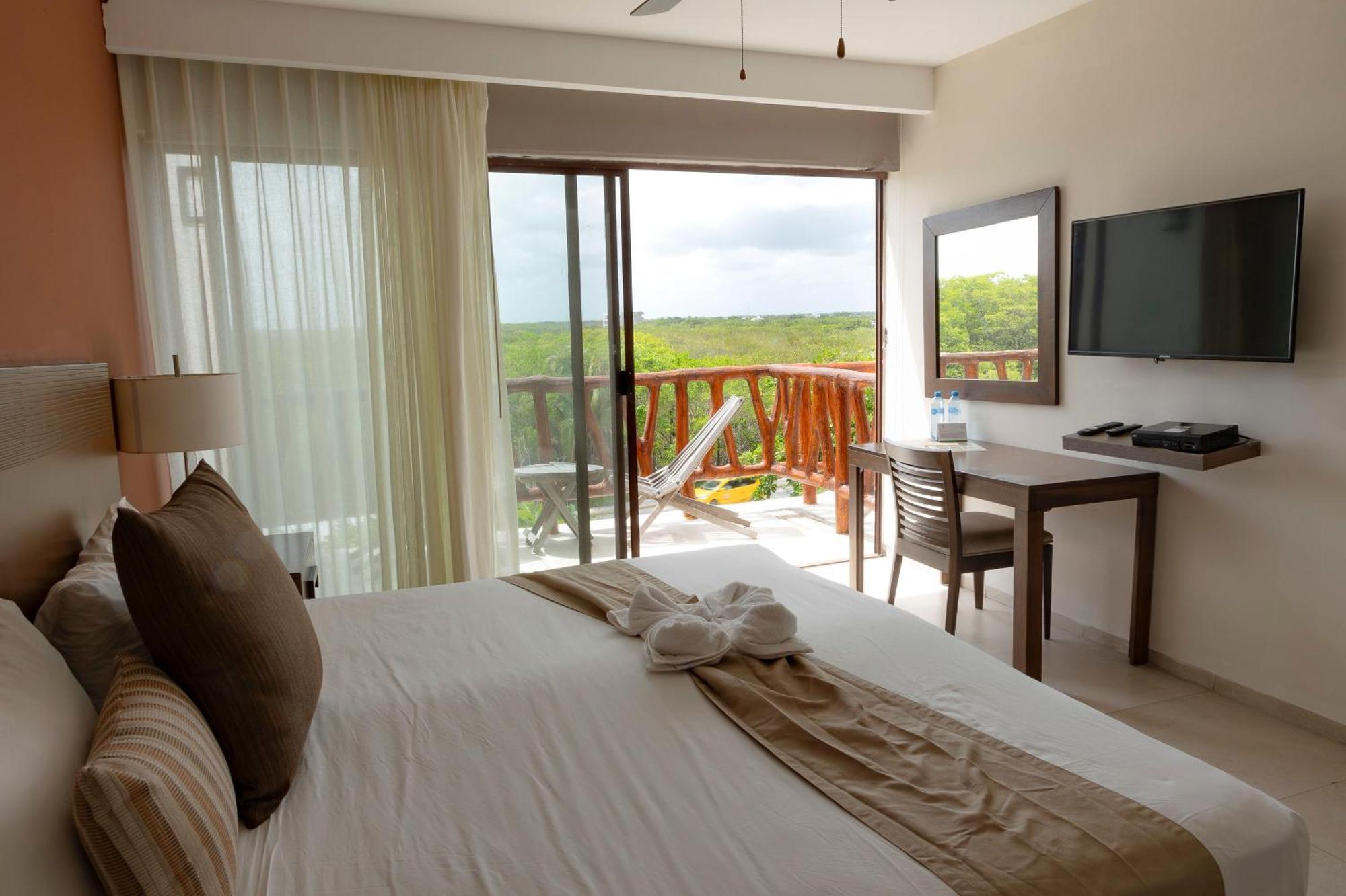 กุกซ์ กินโต โซเล บูติคโฮเต็ล Hotel มาอาอวล ภายนอก รูปภาพ