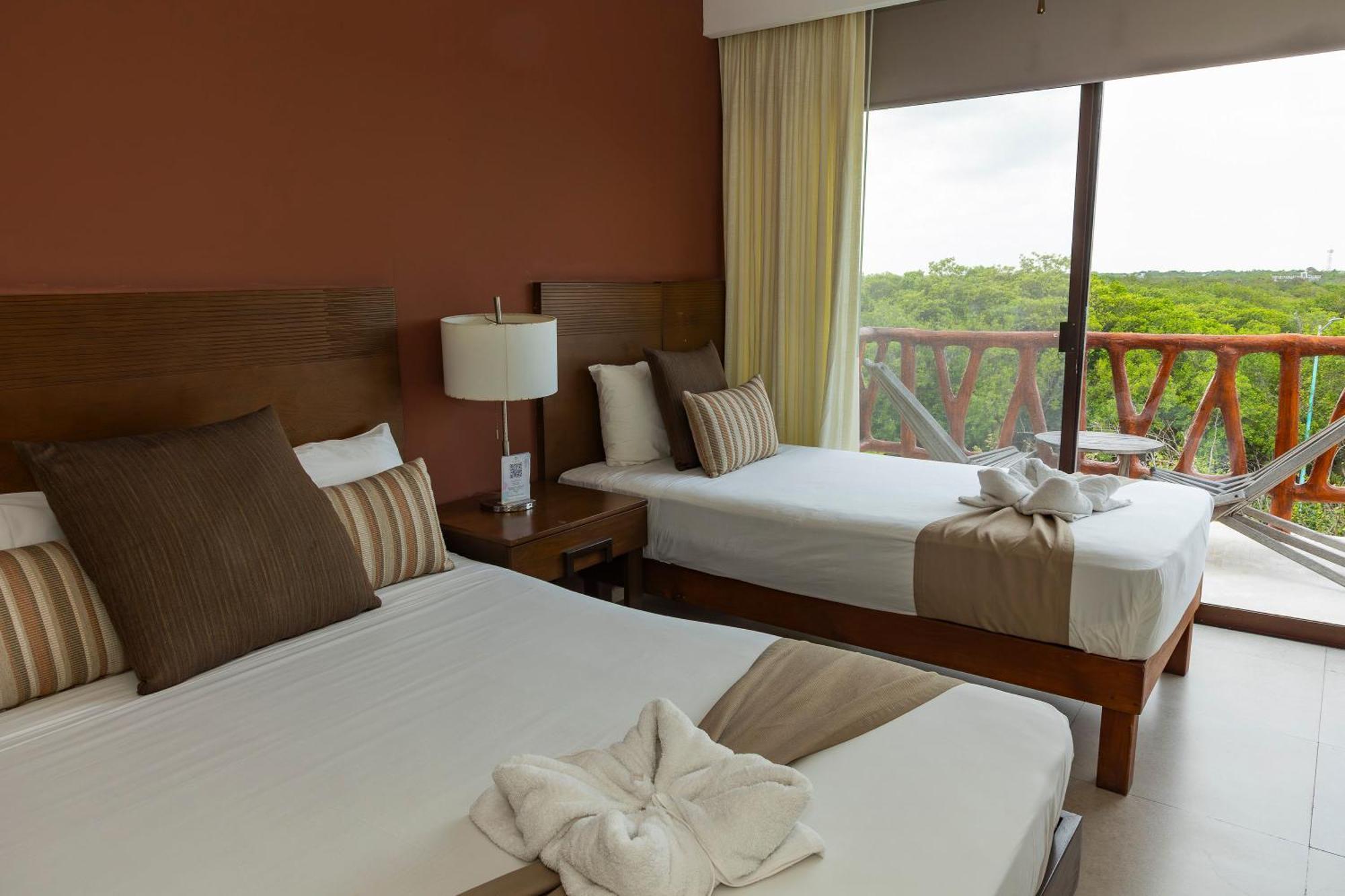 กุกซ์ กินโต โซเล บูติคโฮเต็ล Hotel มาอาอวล ภายนอก รูปภาพ