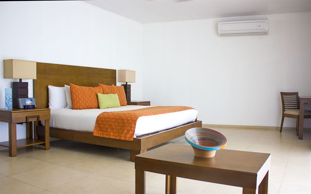 กุกซ์ กินโต โซเล บูติคโฮเต็ล Hotel มาอาอวล ภายนอก รูปภาพ